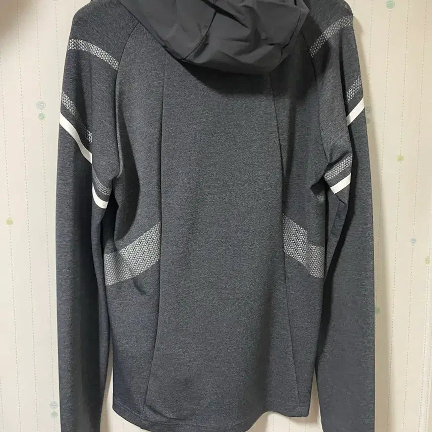 [BUNJANG] Training Top / 데상트 트레이닝복 상의