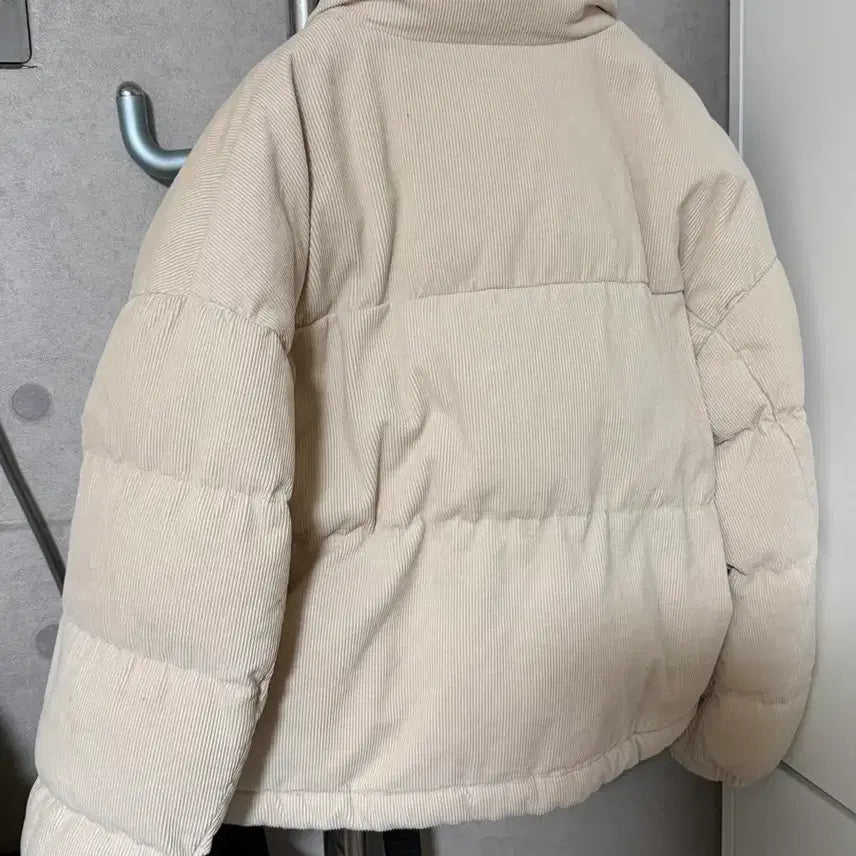 [BUNJANG] WHO.A.U Corduroy Short Padded Jacket / WHO.A.U 후아유 코듀로이 숏패딩 아이보리 s