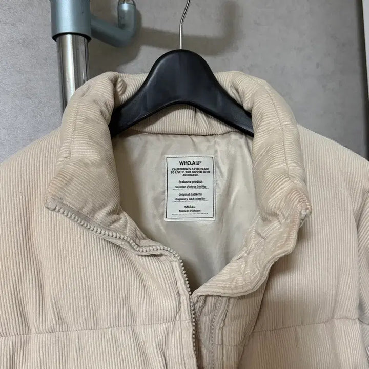 [BUNJANG] WHO.A.U Corduroy Short Padded Jacket / WHO.A.U 후아유 코듀로이 숏패딩 아이보리 s