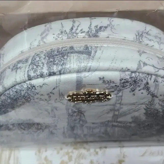 [BUNJANG] De Brebe Waterproof Pouch & Scrunchie Set / 드브레베 방수파우치&스크런치 세트(새상품)