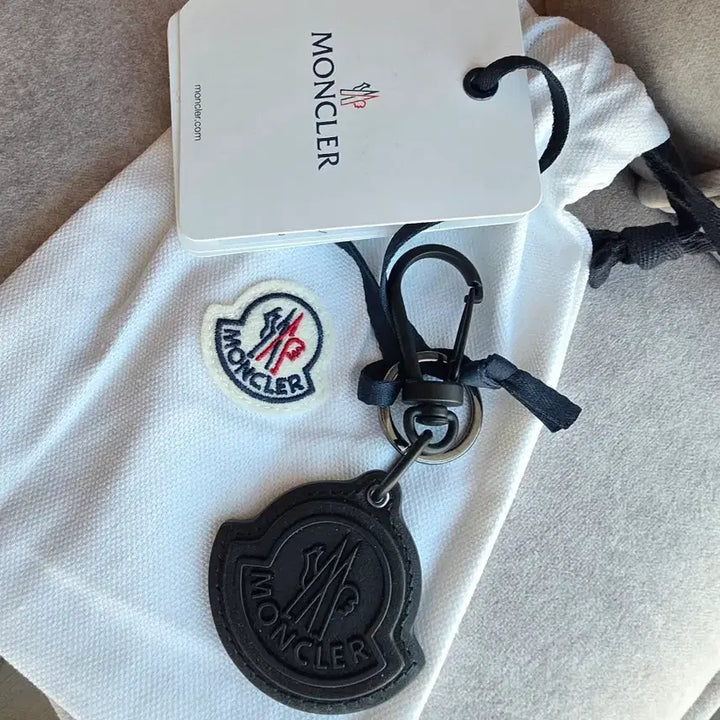 [BUNJANG] Moncler Keyring Black / 몽클레어 키링 블랙 (새상품)