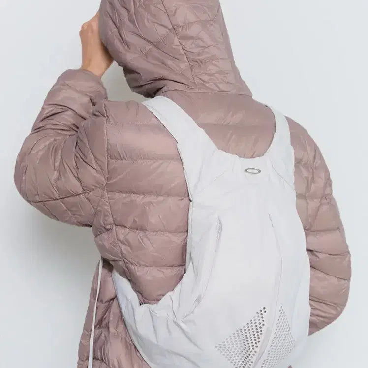 [BUNJANG] NOHIACO Trail Running Backpack (Light Gray) / 노이아고 트레일 러닝 백팩 (라이트그레이)