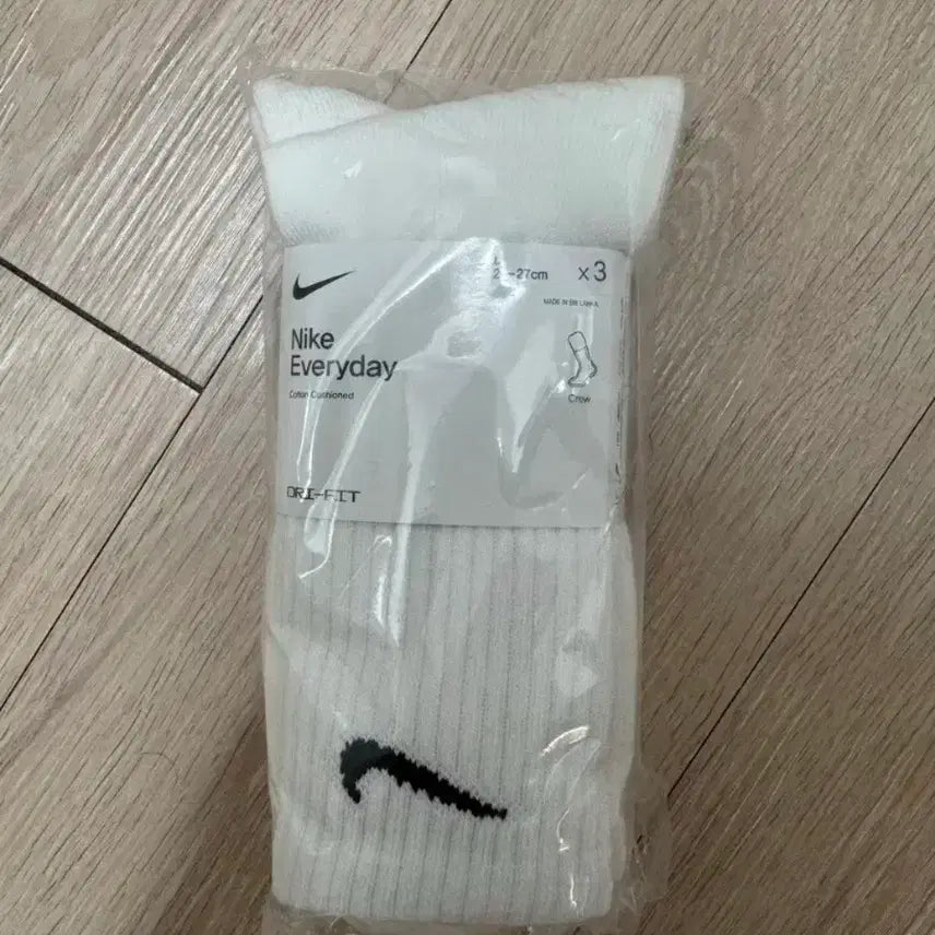 [BUNJANG] Nike Cushion Crew Socks (SX7664-100) - 6 Pairs / (정품) SX7664-100 2묶음(6켤레) 나이키쿠션크루장목