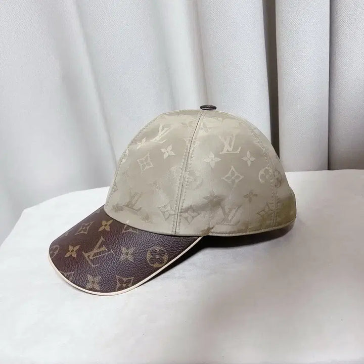[BUNJANG] Louis Vuitton Monogram Leather Cotton Ball Cap / 루이비통 모노그램 레더 코튼 볼캡/M