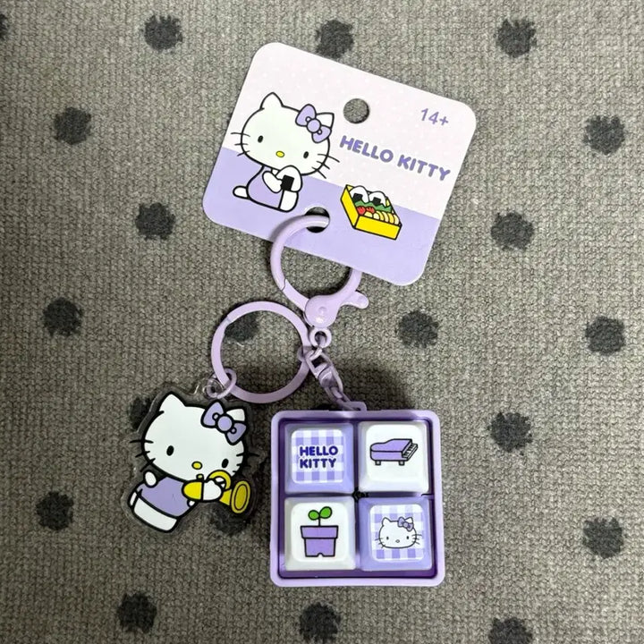 [BUNJANG] Hello Kitty 4-Keycap LED Keyring / *새상품)헬로키티 키캡 4구 소리+LDE 키링