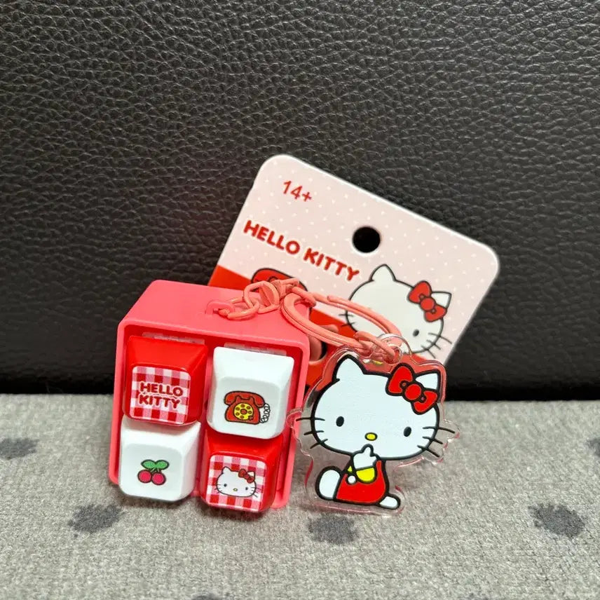 [BUNJANG] Hello Kitty 4-Keycap LED Keyring / *새상품)헬로키티 키캡 4구 소리+LDE 키링