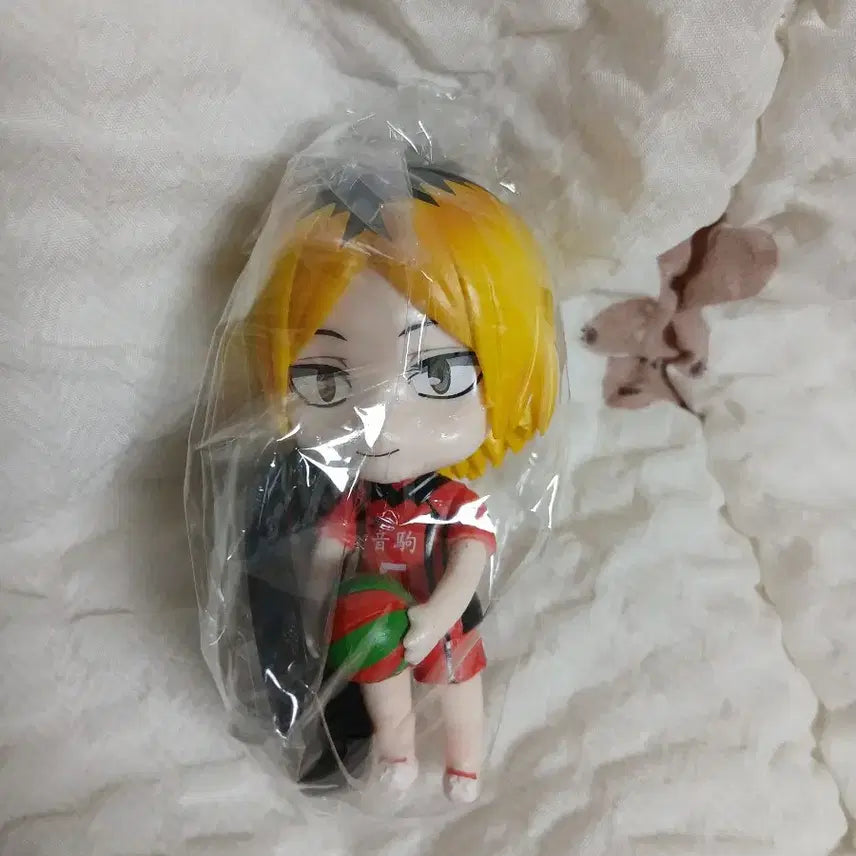 [BUNJANG] Haikyu Kenma Figure (Sealed) / 하이큐 켄마 피규어 미개봉 새상품