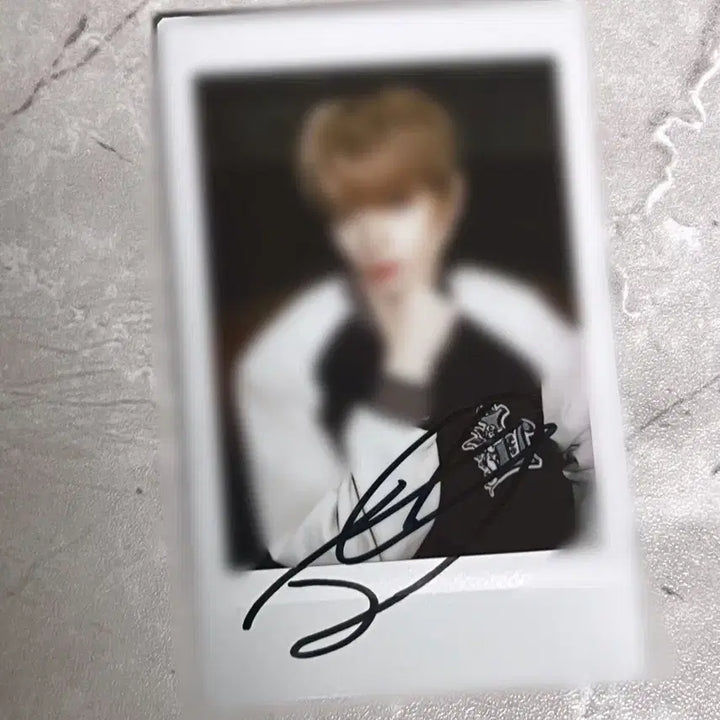 [BUNJANG] The Wind Janghyunjoon Signed Photocard / 더윈드 장현준 싸폴 양도