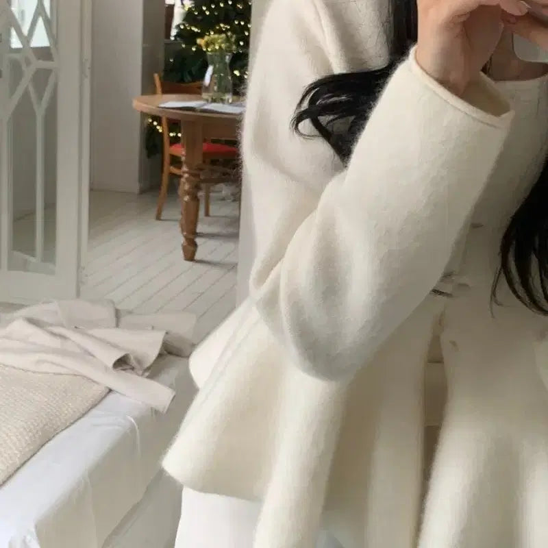 [BUNJANG] Raccoon 100% Flare Knit Cardigan / 라쿤 100 플레어 니트 가디건