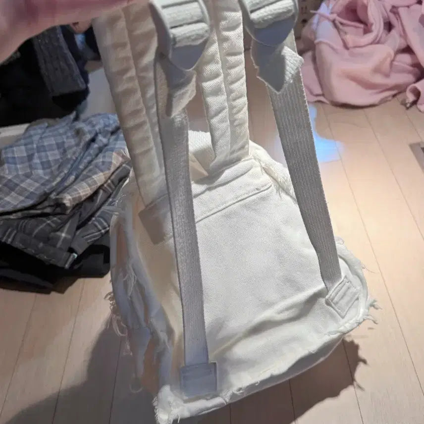 [BUNJANG] Glowny Denny Backpack White / 글로니 데니 베이비 백팩 화이트