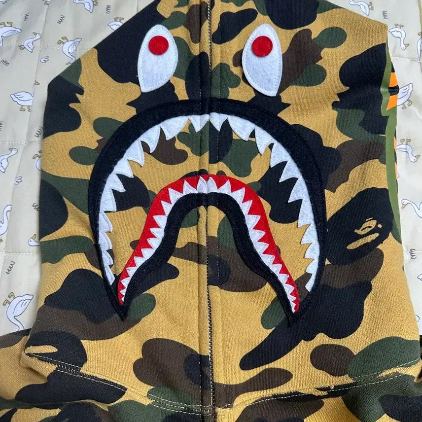 [BUNJANG] BAPE Shark Hoodie / 베이프 샤크후드