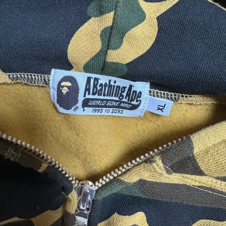 [BUNJANG] BAPE Shark Hoodie / 베이프 샤크후드