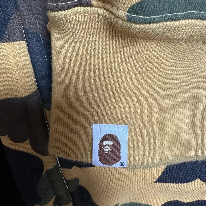 [BUNJANG] BAPE Shark Hoodie / 베이프 샤크후드