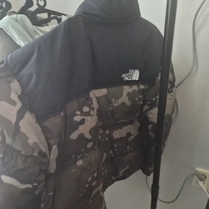 [BUNJANG] The North Face Camo Nuptse Jacket (L) / 노스페이스 카모 눕시 L사이즈 100사이즈시착제품