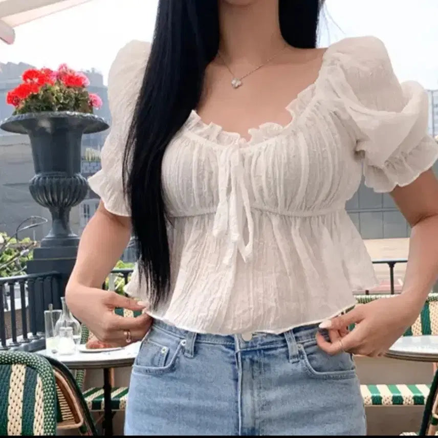 [BUNJANG] Second Second Frill Crop Blouse / 세컨드세컨프릴크롭블라우스/히니크홀리퍼빗렌느슬로우앤드로렌하이10가트