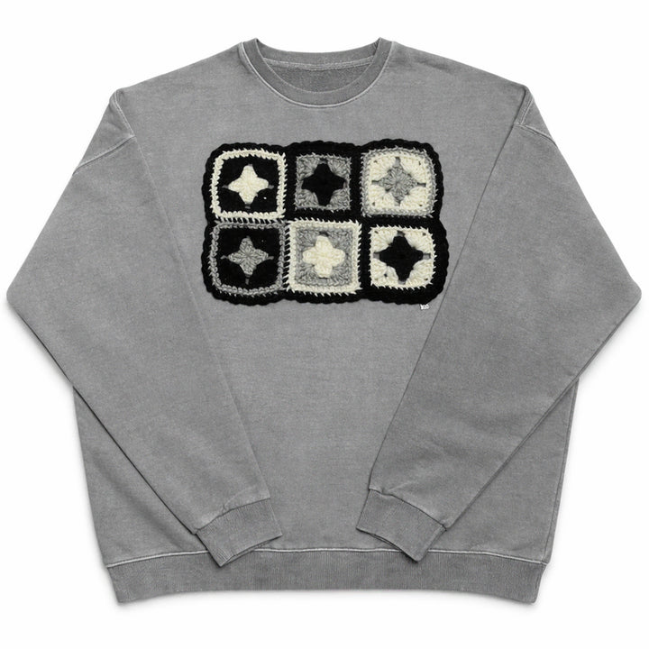 [BUNJANG] Gray Grit Handmade Crochet Patch Sweatshirt Gray / 그레이그릿 핸드메이드 크로셰 패치 스웻셔츠 그레이