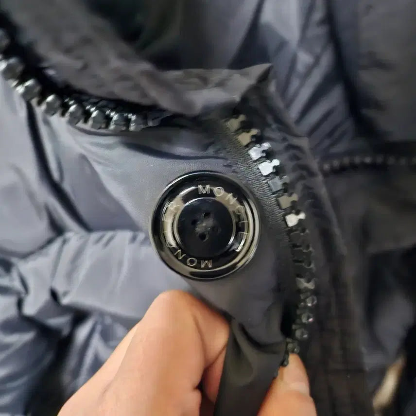 [BUNJANG] Moncler Cluny 22FW Jacket / 몽클레어 클루니22fw 4사이즈