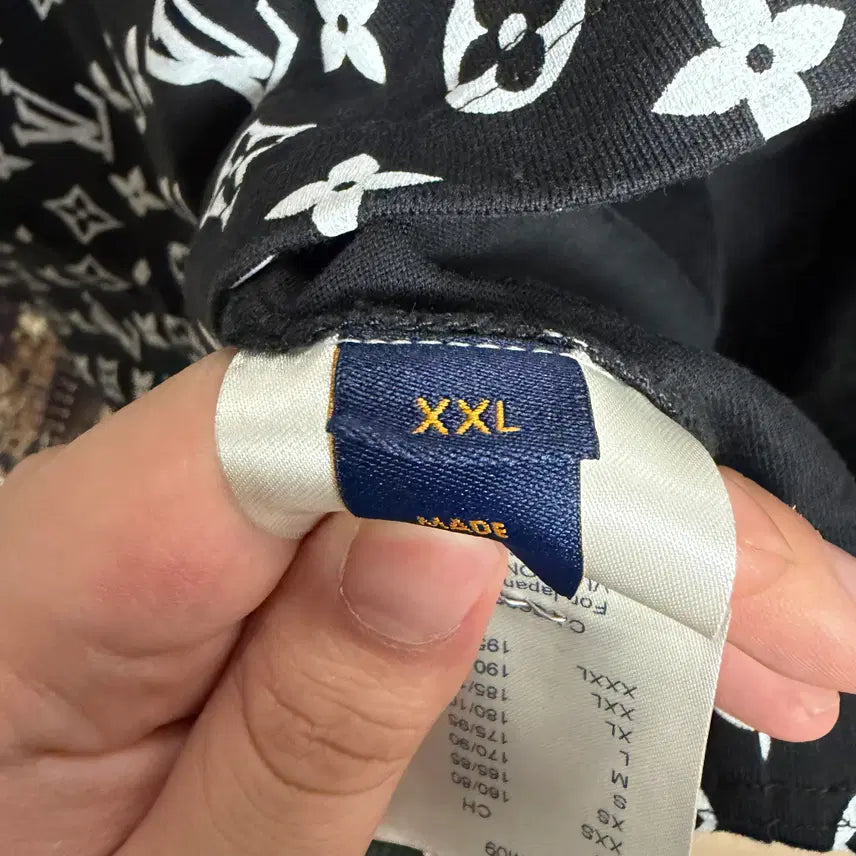 [BUNJANG] Louis Vuitton Monogram Gradient T-shirt / [2XL사이즈]루이비통 모노그램 그라디언트 반팔 티셔츠