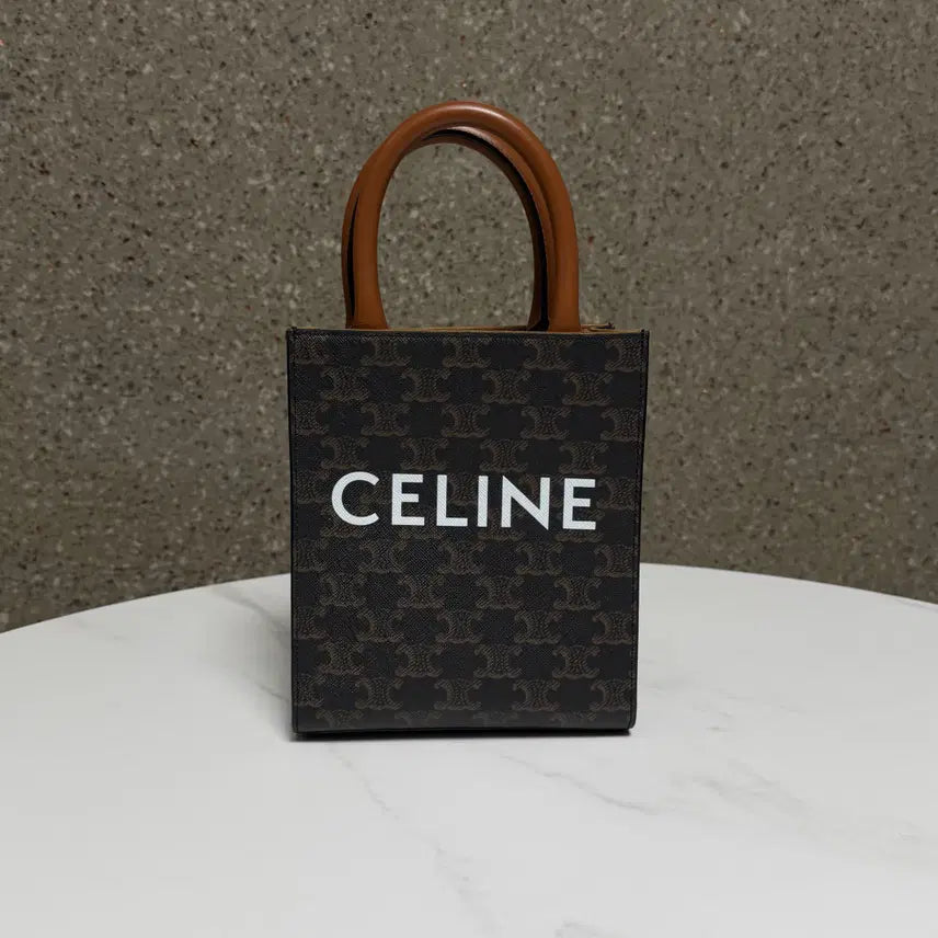 [BUNJANG] Celine Triomphe Mini Cabas Bag / [새상품급]셀린느 트리오페 미니 카바스백