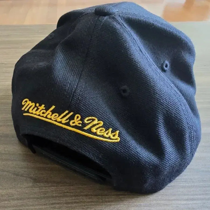 [BUNJANG] Warriors Embroidered Logo Snapback / 워리어스 자수로고 스냅백