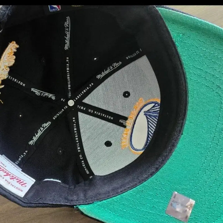 [BUNJANG] Warriors Embroidered Logo Snapback / 워리어스 자수로고 스냅백