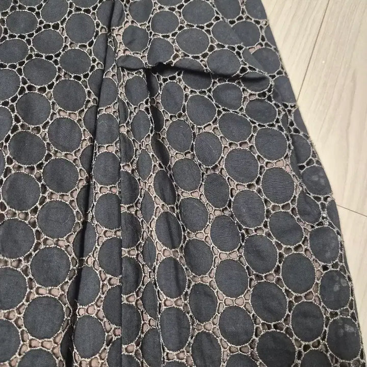 [BUNJANG] TIME Postmodern Circle Lace Midi Skirt / TIME  타임 포스트모던 서클 레이스 배색 미디 스커트