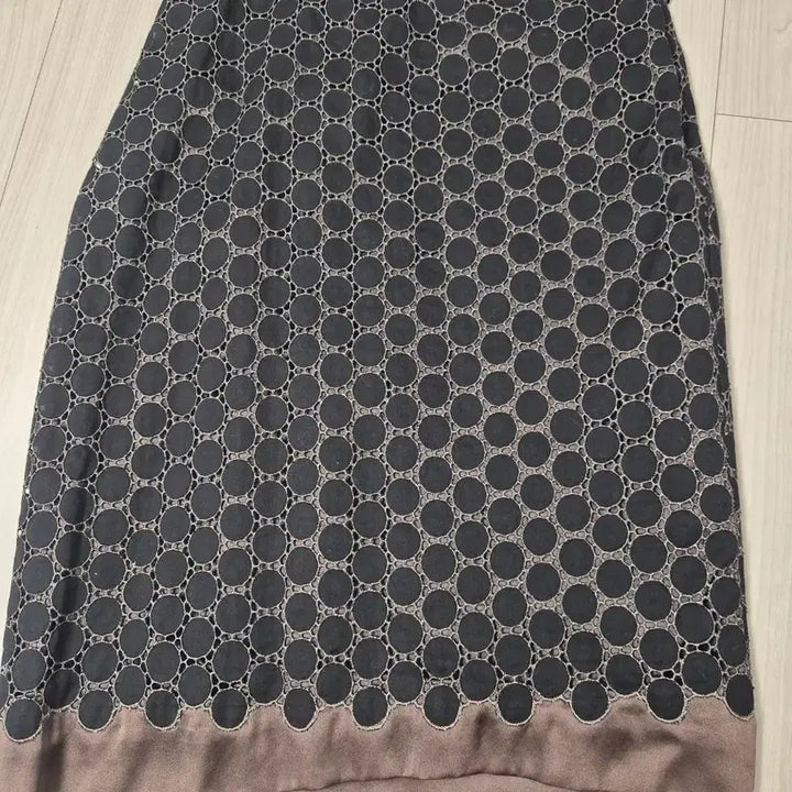 [BUNJANG] TIME Postmodern Circle Lace Midi Skirt / TIME  타임 포스트모던 서클 레이스 배색 미디 스커트