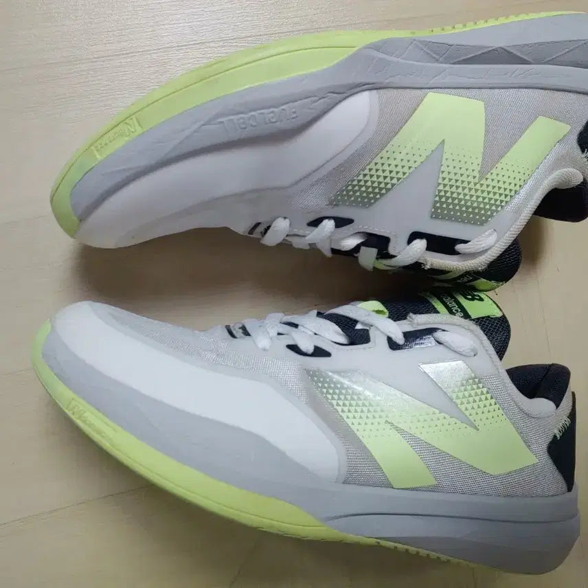 [BUNJANG] New Balance Revolution MCH796W4 Sneakers / 뉴발란스  레볼루션 MCH796W4 255mm