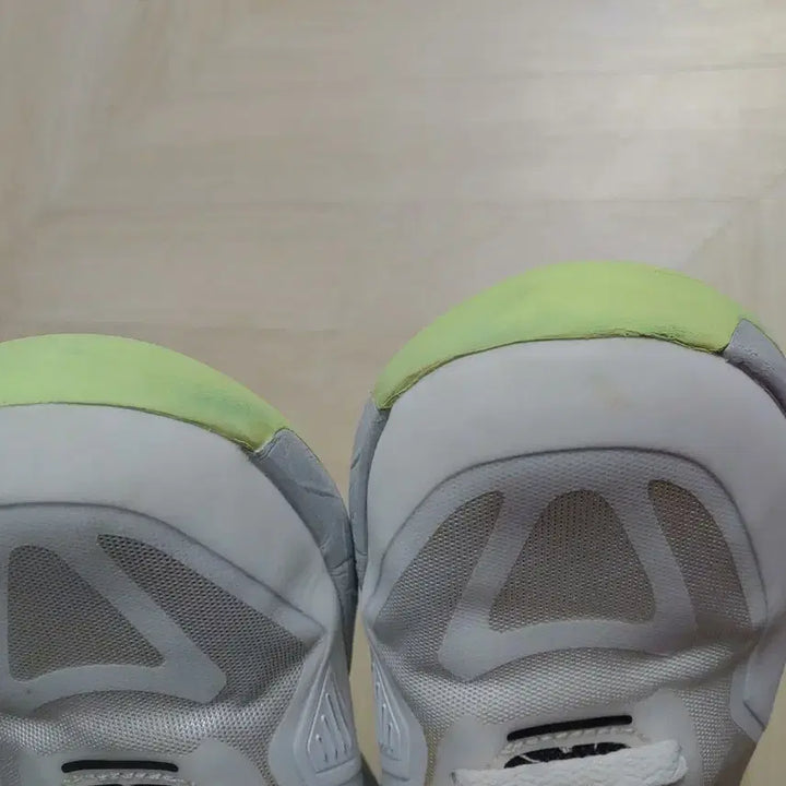 [BUNJANG] New Balance Revolution MCH796W4 Sneakers / 뉴발란스  레볼루션 MCH796W4 255mm
