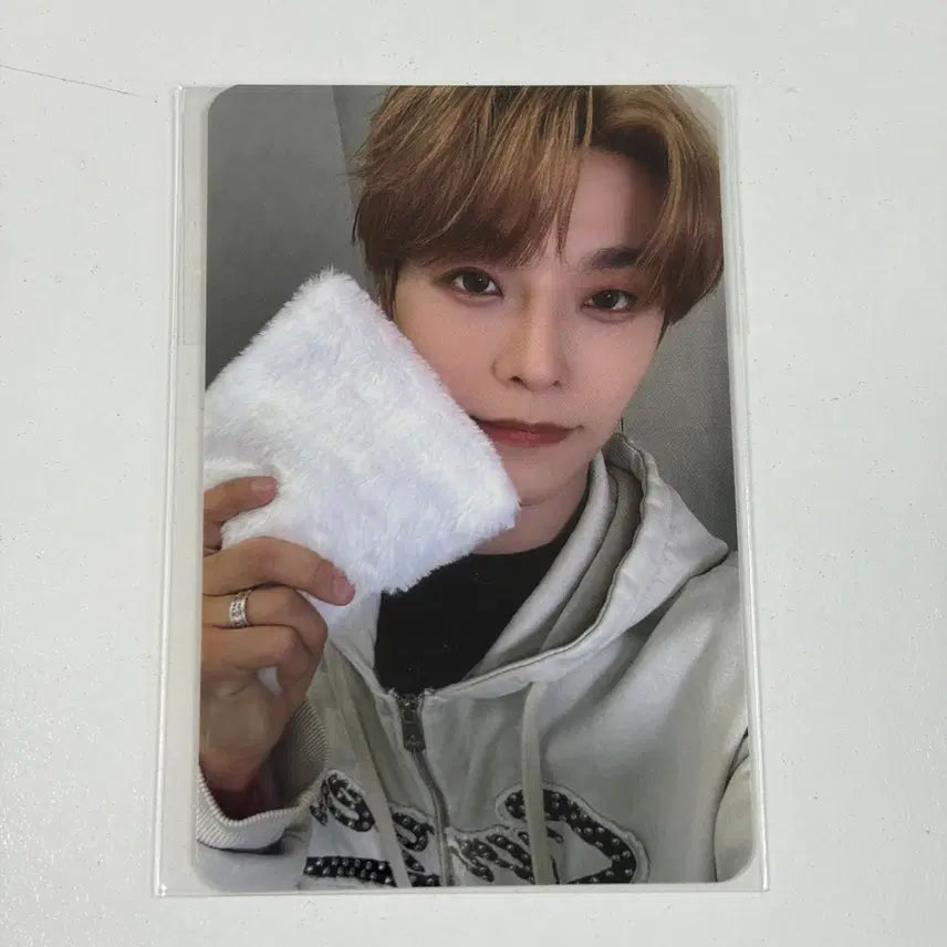 [BUNJANG] ATEEZ Hongjoong Mnet Plus POB Photocard / 알파드라이브원 허씬롱 알디원 엠넷플러스 엠넷머치 핫팩 미공포 특전 포카