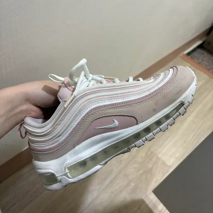 [BUNJANG] Nike Air Max 97 Barely Rose 235mm / 나이키 에어맥스97 베얼리로즈 235mm