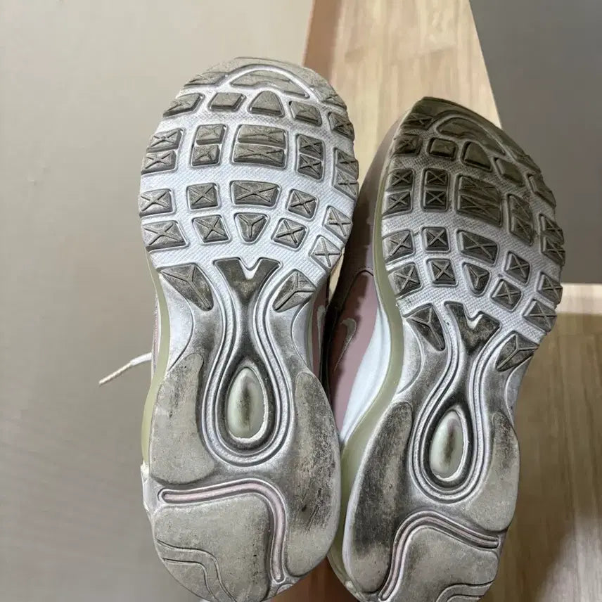 [BUNJANG] Nike Air Max 97 Barely Rose 235mm / 나이키 에어맥스97 베얼리로즈 235mm