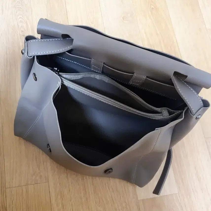 [BUNJANG] Flat About Gray Charcoal Backpack Shoulder Bag / [새상품]플랫어바웃 그레이차콜 백팩 숄더백
