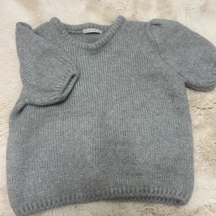[BUNJANG] Gray Knit Puff Sleeve Knit Top / 에이블리 지그재그 회색 니트 퍼프 반팔 니트 / 프영띵st