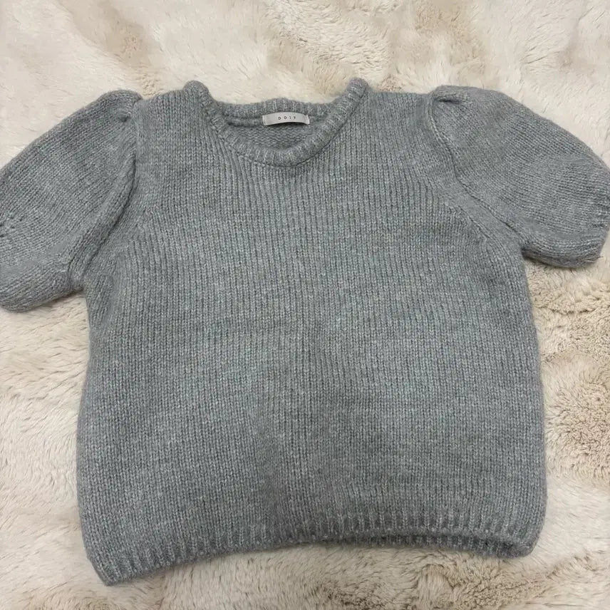 [BUNJANG] Gray Knit Puff Sleeve Knit Top / 에이블리 지그재그 회색 니트 퍼프 반팔 니트 / 프영띵st