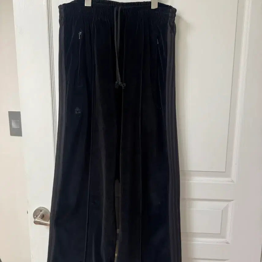 [BUNJANG] Polytelu Velour Track Pants / [2] 폴리테루 벨루어 트랙팬츠 4라인 블랙브라운