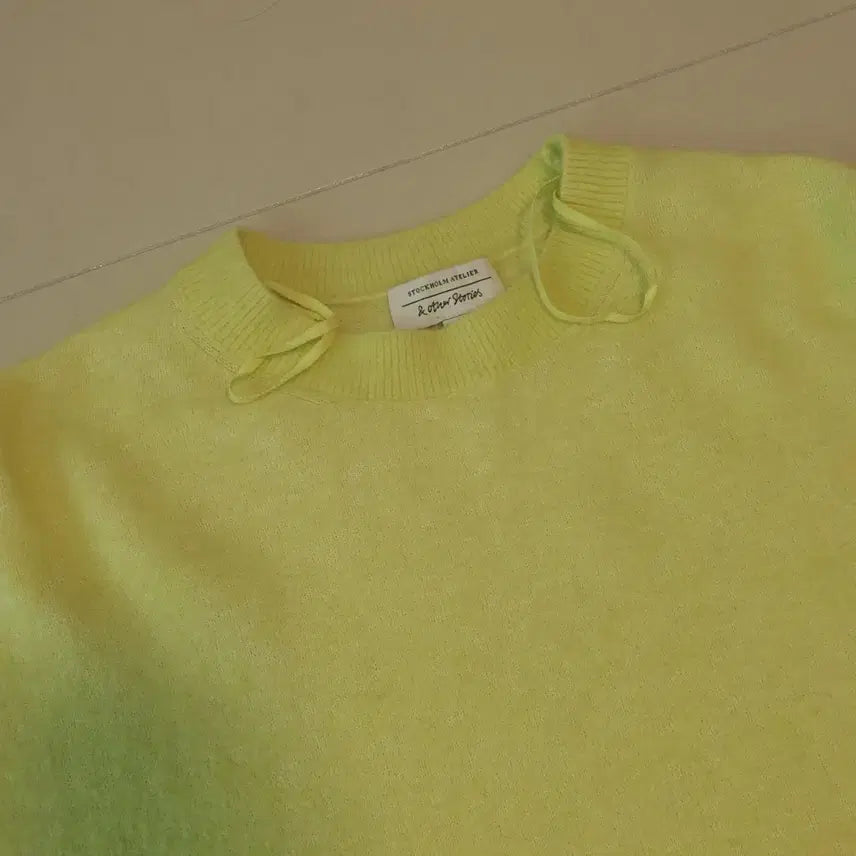 [BUNJANG] &Other Stories Knit Crop Top / 앤아더스토리즈 빈크롭 니트