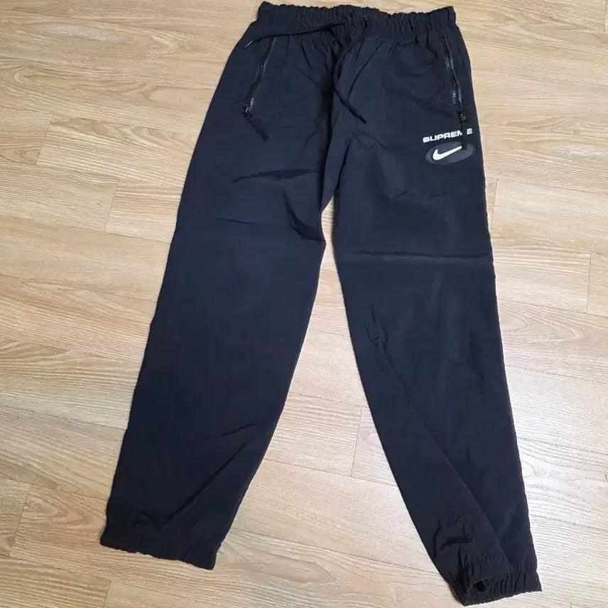[BUNJANG] Nike Supreme Reversible Training Pants Black (S) / (S)나이키 슈프림 쥬얼 리버시블 콜라보 트레이닝 팬츠 블랙