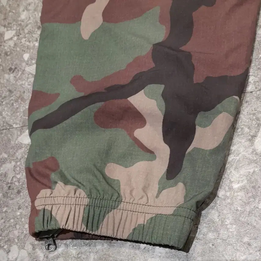 [SOLD OUT] 디스이즈네버댓 나일론 카모 조거 팬츠 (S)