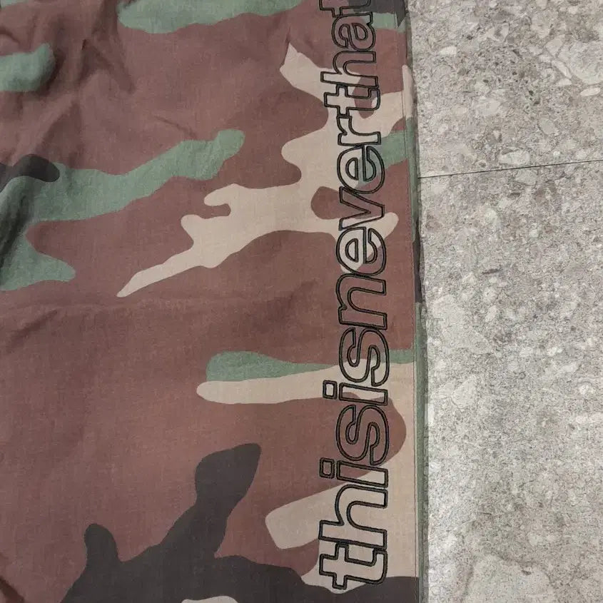[SOLD OUT] 디스이즈네버댓 나일론 카모 조거 팬츠 (S)
