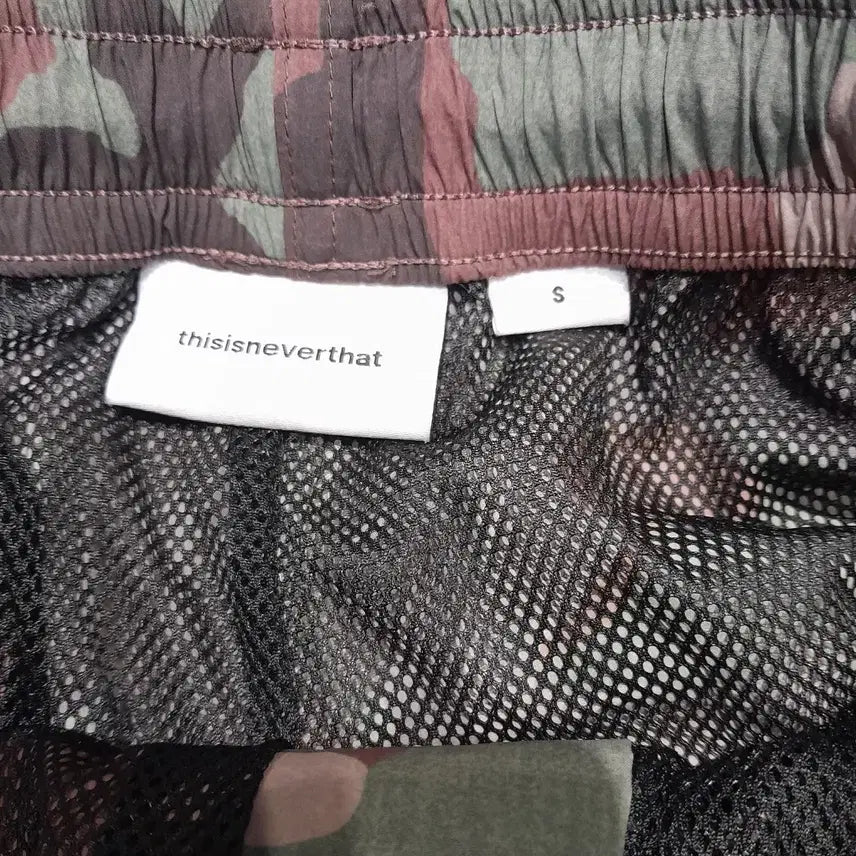 [SOLD OUT] 디스이즈네버댓 나일론 카모 조거 팬츠 (S)