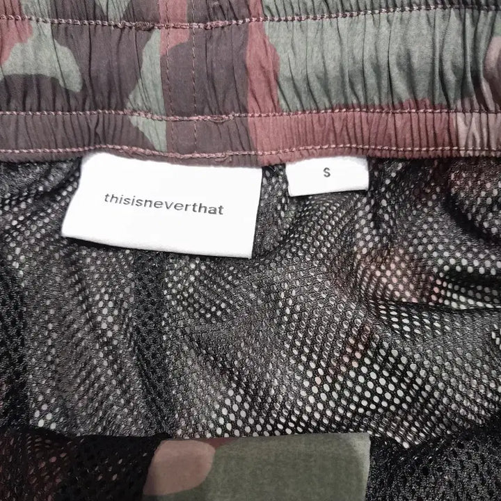[SOLD OUT] 디스이즈네버댓 나일론 카모 조거 팬츠 (S)