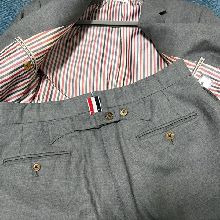 [BUNJANG] Thom Browne Classic Mid Gray Suit Size 1 / 톰브라운 클래식 미드그레이 수트 1사이즈