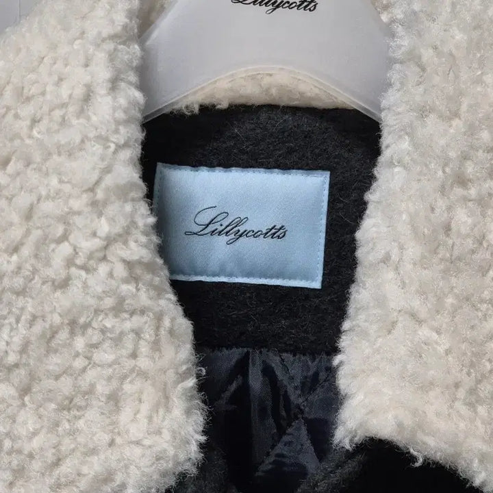 [BUNJANG] Lilicoats Ronnie Short Jacket / 릴리코츠 로니 숏자켓