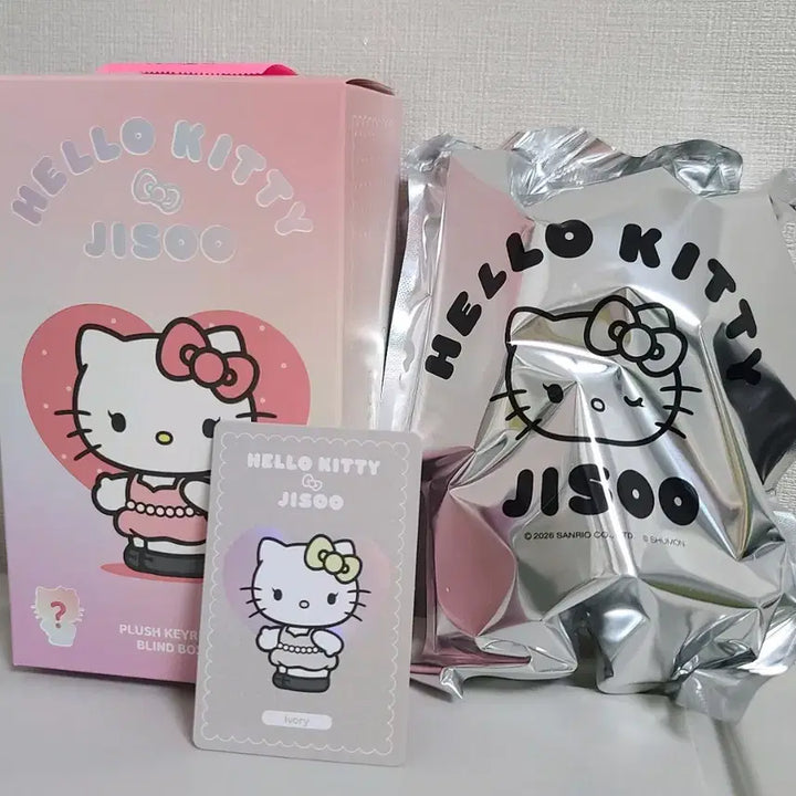 [BUNJANG] BLACKPINK Jisoo Hello Kitty Ivory Bag Charm / [미개봉]헬로키티X블랙핑크지수 아이보리