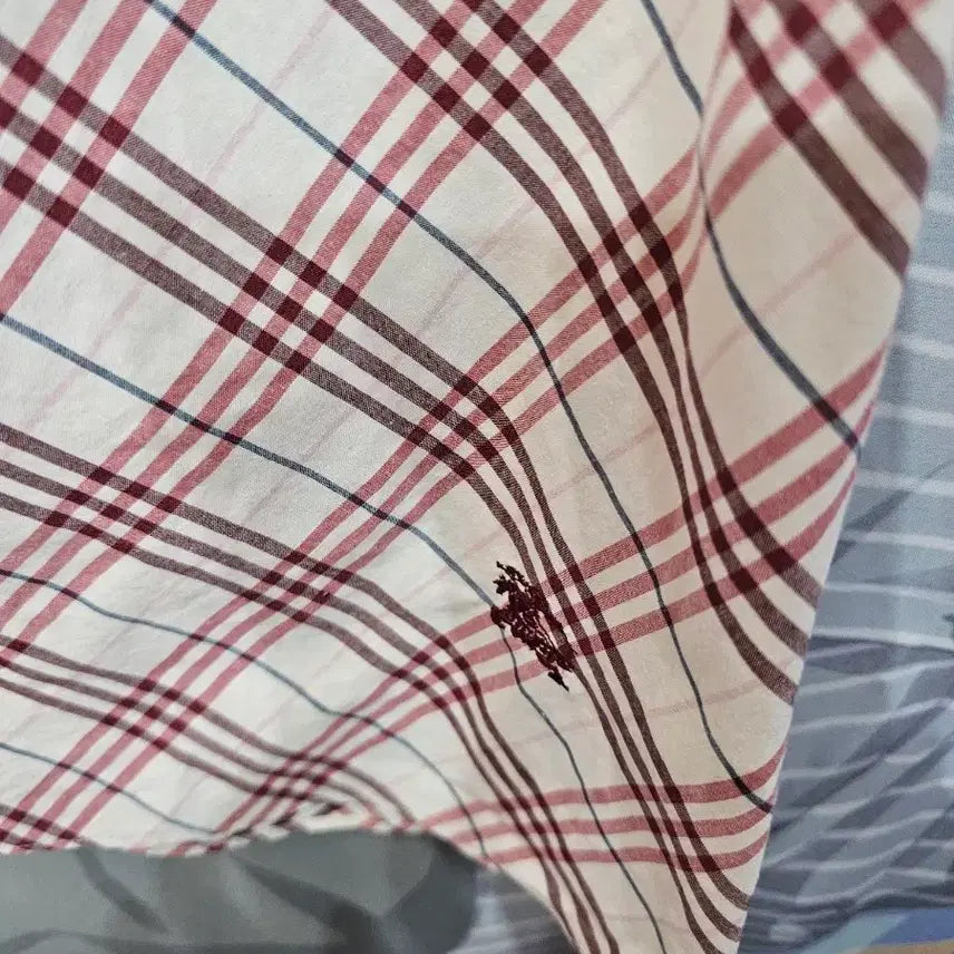[BUNJANG] Burberry Check Pattern Sleeveless Blouse / 버버리 체크 나시 블라우스