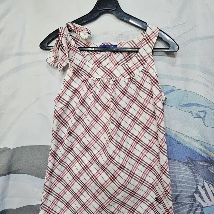 [BUNJANG] Burberry Check Pattern Sleeveless Blouse / 버버리 체크 나시 블라우스
