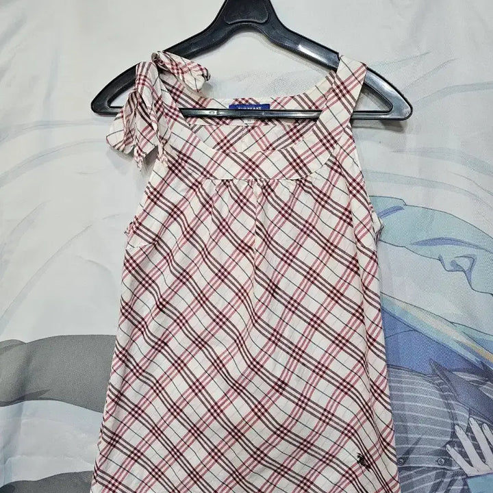 [BUNJANG] Burberry Check Pattern Sleeveless Blouse / 버버리 체크 나시 블라우스