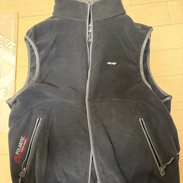 [BUNJANG] Palace Polartec Vest Black L New / 팔라스 폴라텍 베스트 블랙 L 새상품