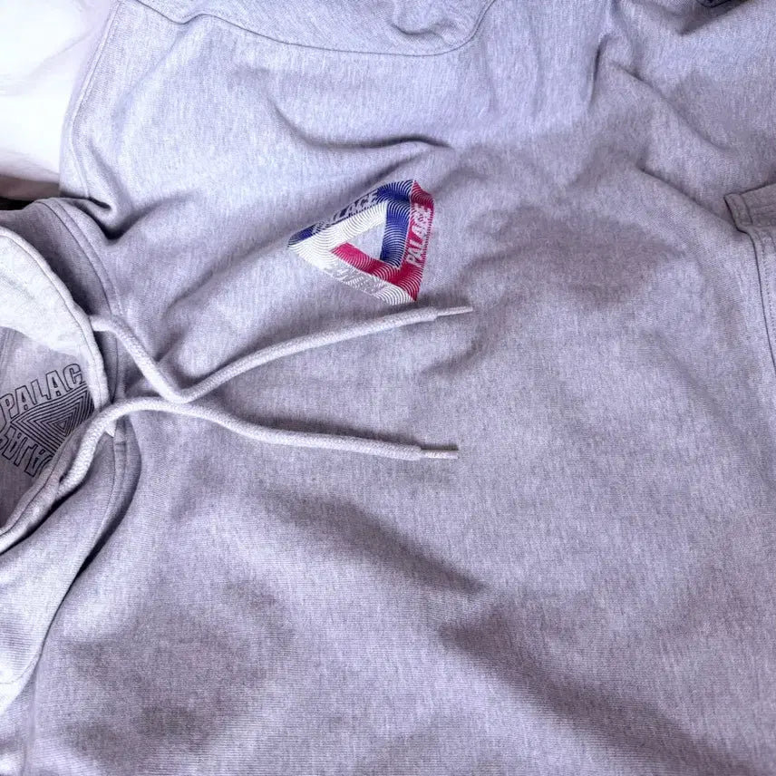 [SOLD OUT] 팔라스(PALACE) 22Fw 스월 트라이퍼그 후드 L
